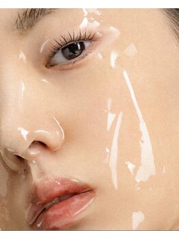 アールアンドエス(R&S)の写真/剥けないのに、肌が変わる♪肌を育てる新世代ラミネーションピーリング。毛穴・ニキビ・シミ・シワに◎