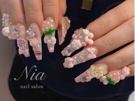 ゴテゴテ女児ネイル