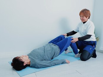 たかみ整体院 高槻の写真/長年の腰痛や身体の不調をケアする知識と技術で、反り腰・猫背・巻肩も整う快適な毎日を送りましょう☆