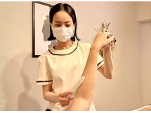 フィズ 新宿店(FIS)/３.ジェルの塗布［新宿三丁目］