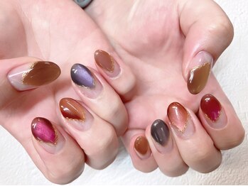 アリスリー 千葉駅前店(Arisly)の写真/ネイルはシンプル～個性派アートまで充実対応！一層残しのフィルイン技術でお爪に優しくお得に通える☆