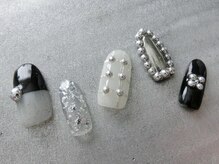 ネイリシャス(NAILICIOUS)/ブラック×シルバーのクール系