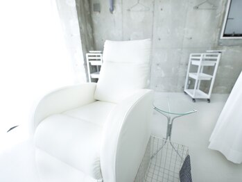 アイビーヌー 宮益坂(IVY-NUE)/白を基調とした店内★