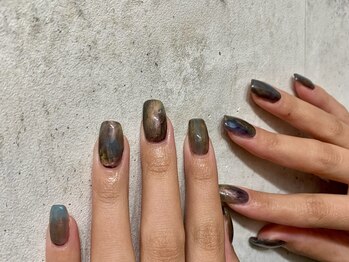 アオ おもろまち(ao.)/blue×brown/85min.