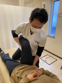 小松島坂口鍼灸整骨院/股関節ストレッチ