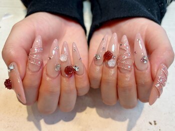 ビューティーサロン リコ(BeautySalon Rico)の写真/《何度も見たくなるスラっと美しい指先》爪の形や短い爪でお悩みの方もチップで長さ出し★憧れのお手元に。