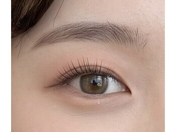 ミア 和泉店(mea)の写真/【リピーター続出★口コミ高評価】根元からしっかり立ち上げ♪モチの良さにも定評アリ◎理想のお目元を演出