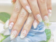 ブリエカドー(Briller Cadeau)/手描きフラワーネイル