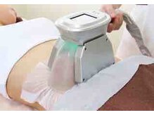 ブランシェ 野々市店 × 椿/話題の【脂肪冷却痩身】！