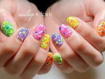 ネイルトップエクル(nail top E CRU)
