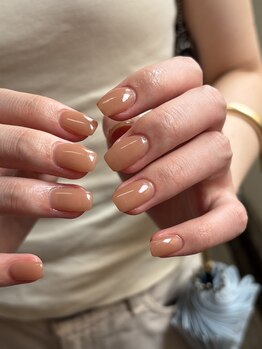 リリ ネイルアンドアイラッシュ(LiRi nail&eyelash)/透け感ベージュブラウン