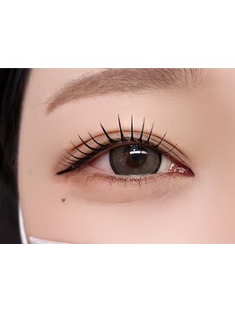 ナチュラル上品な目元にしたい