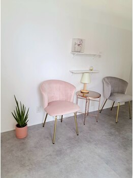 ハリファ鍼灸院 津院(HariFa鍼灸院)/待合室