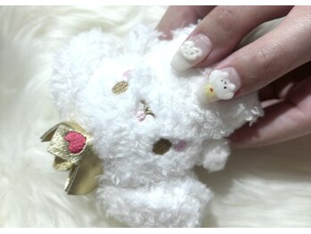 エミュレ(emure.)/イニシャルネイル