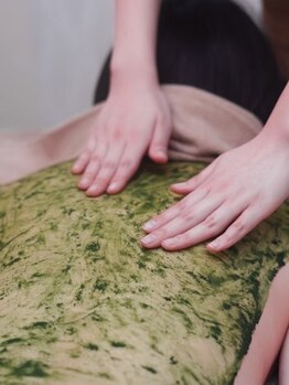ウルワシ(Uruwashi)の写真/【背中ハーブピーリング/剥離有・無し】ニキビケア/黒ずみ/毛穴/サメ肌に◎実力派サロンで夢心地気分☆