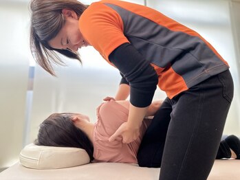 ストレチックス 成増店の写真/《男性に人気★》お仕事終わりに◎平日夜も通いやすい！“強もみ”好きの方に強圧マッサージ×ストレッチ！