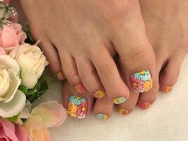 9 カラフル お花ネイル