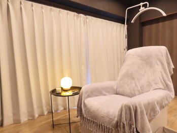 ホワイトアイ 川口(WHITE EYE)/リクライニングベットです♪