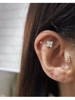 ピノ(PINO)/耳ツボジュエリーデザイン