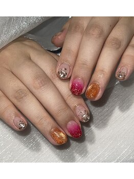 グローネイルズ(Glow Nails)/