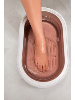 ハンドケア&フットケア専門サロン Emiqueの写真/サンダルの季節到来!潤いかかとで自身の持てるかかとへ。フットケア専門店のプロの施術で美しく◎