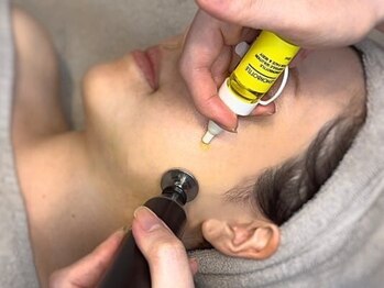 ラ ムールの写真/お顔の印象がグッと変わる♪ヒト幹細胞美容液と筋膜リリースのW効果で、シワ・たるみを緩和！