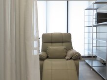 トープ(taupe)の雰囲気(落ち着いた雰囲気の半個室サロンになります。ヘアサロン併設です)