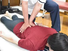 かいろの家 一手/【施術風景　腰】