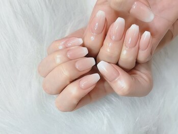 フィオナ 大久保店(Fiona)/王道グラデーションネイル#新宿