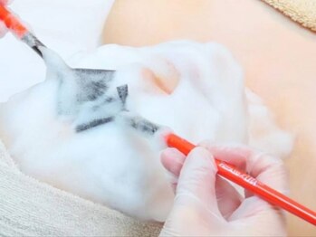 セレブリティ(Celebrity)の写真/高密度の振動を与え透明感のあるツヤ肌に♪【水光肌ララピール(顔首頭)＋LDM水玉リフティング100分】