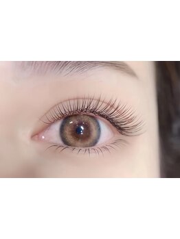 ナチュラル上品な目元にしたい