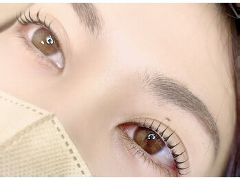 ルリアン ガーデンの写真/お客様の個性を引き出し、お顔のバランスに合わせた黄金比で仕上げるぱっちり目元まつ毛パーマ♪