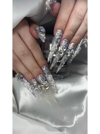 ゴージャスロングネイル