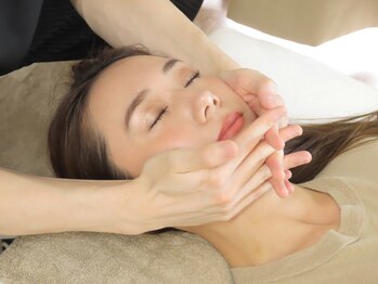 エモアメディカル整体院 麻布十番(Emoaメディカル整体院)/効果のある小顔矯正