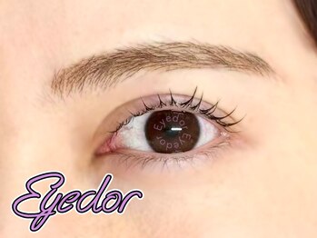 アイドル(Eyedor)/柔らかなナチュラルデザイン