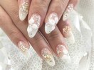 白シェル&フラワーネイル￥9200