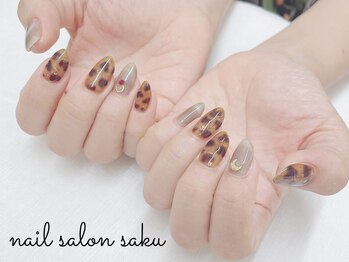 サク(saku)/ヒョウ柄べっ甲