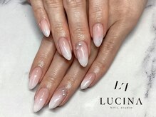 ネイルスタジオ ルキナ(LUCINA)/H-651大人上品白グラデーション