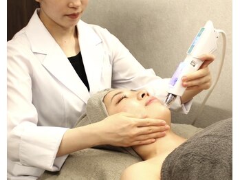 リコロン 銀座(Re:)/小顔も美肌も目指せる！