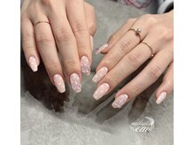 エム(em)/ドット柄ネイル