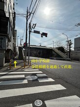 バリニーズサロンヘレン(HELEN)/鎌倉街道を直進