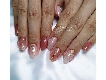 ネイルサロン R/スタイリングコース AKIRA