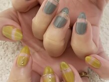 ウカ ひばりが丘(UKA)/左右色違いネイル