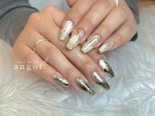 上品さが際立つNAILで大人女性からの支持上昇中◎