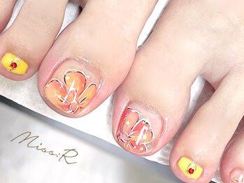 ミスアール ナカツ(Miss:R Nakatsu)の写真/サンダル季節にフットネイルでより可愛く♪トレンド感溢れるアートラグジュアリー等多数◎こだわり派方も＊