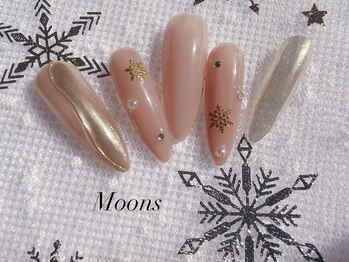 ムーンズ(Moon's)/