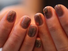 クロ(KURO)/夏のシアーブラックネイル