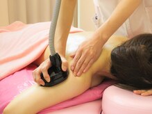 エストビューティー 池袋店(EST BEAUTY)/痩身機械でパワフル施術（腕）