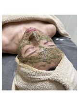 サロナプア(Salona Pua)/ハーブピーリング美白