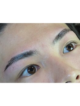 アイブロウメニューがあるサロン